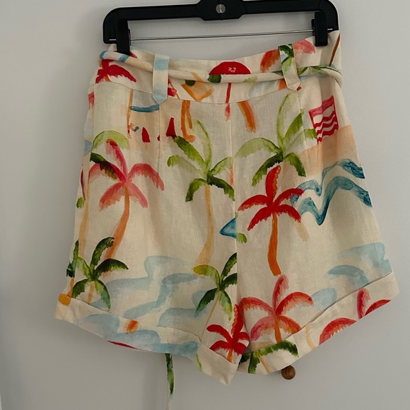 NWT FARM Rio Copacabana Patterned High-Waisted Cotton Shorts - Tropical Resort - Picture 4 of 7
